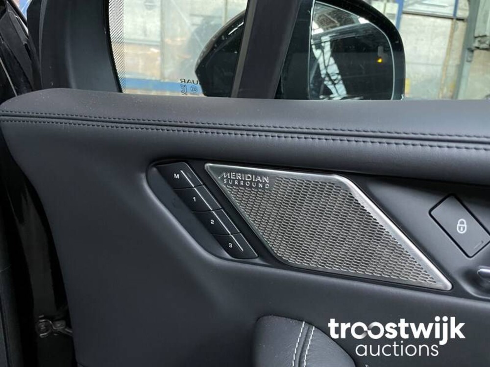 Jaguar I-PACE EV400 First Edition 90 kWh CARBON Black-Pack 400PS 2018 -Orig. NL-, XF-099-Z