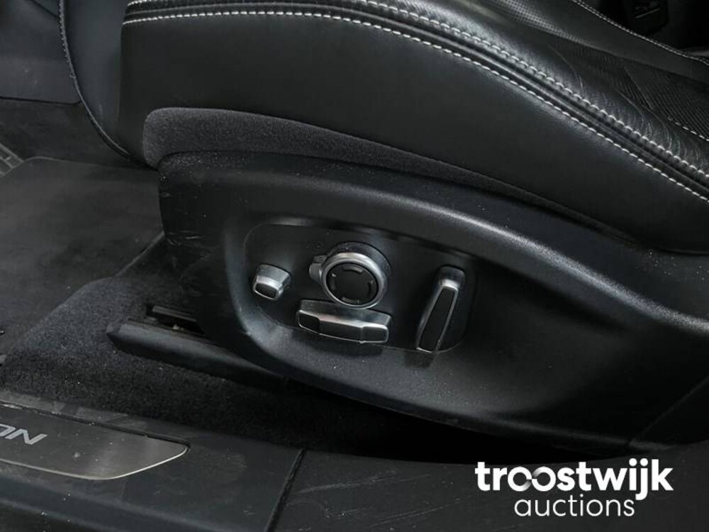 Jaguar I-PACE EV400 First Edition 90 kWh CARBON Black-Pack 400PS 2018 -Orig. NL-, XF-099-Z