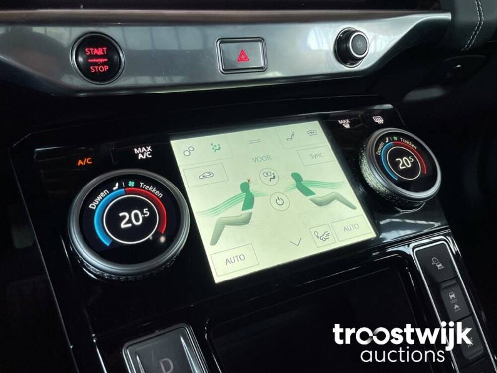 Jaguar I-PACE EV400 First Edition 90 kWh CARBON Black-Pack 400PS 2018 -Orig. NL-, XF-099-Z