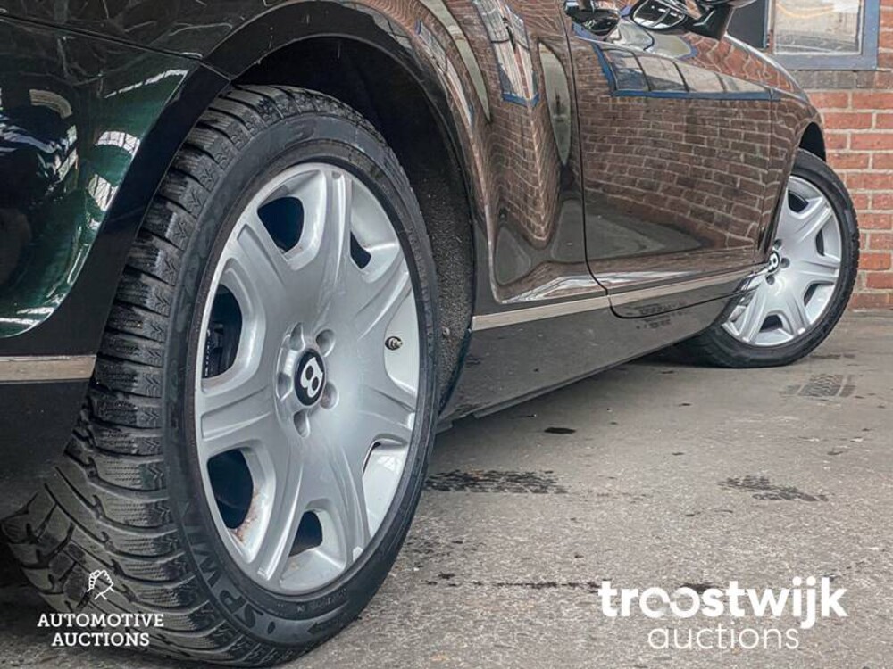 Bentley Continental GTC 6.0 W12 Cabriolet Facelift 560PS (British Racing Green) , 38-KFR-7