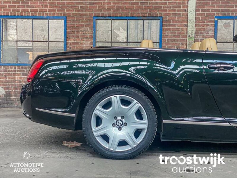 Bentley Continental GTC 6.0 W12 Cabriolet Facelift 560PS (British Racing Green) , 38-KFR-7