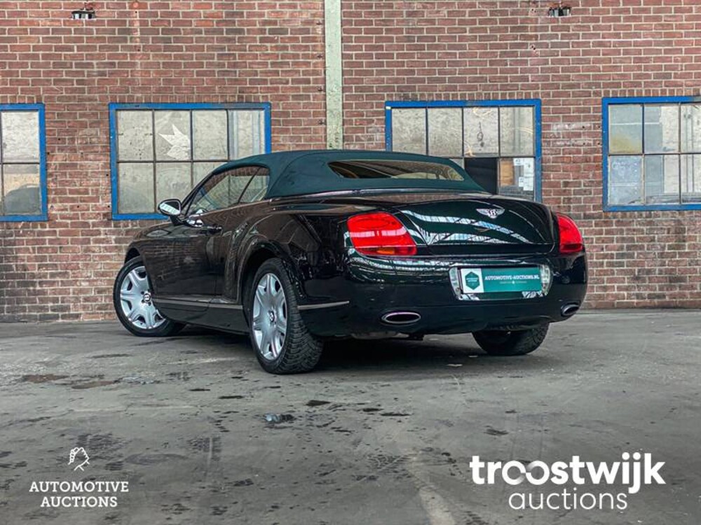 Bentley Continental GTC 6.0 W12 Cabriolet Facelift 560PS (British Racing Green) , 38-KFR-7