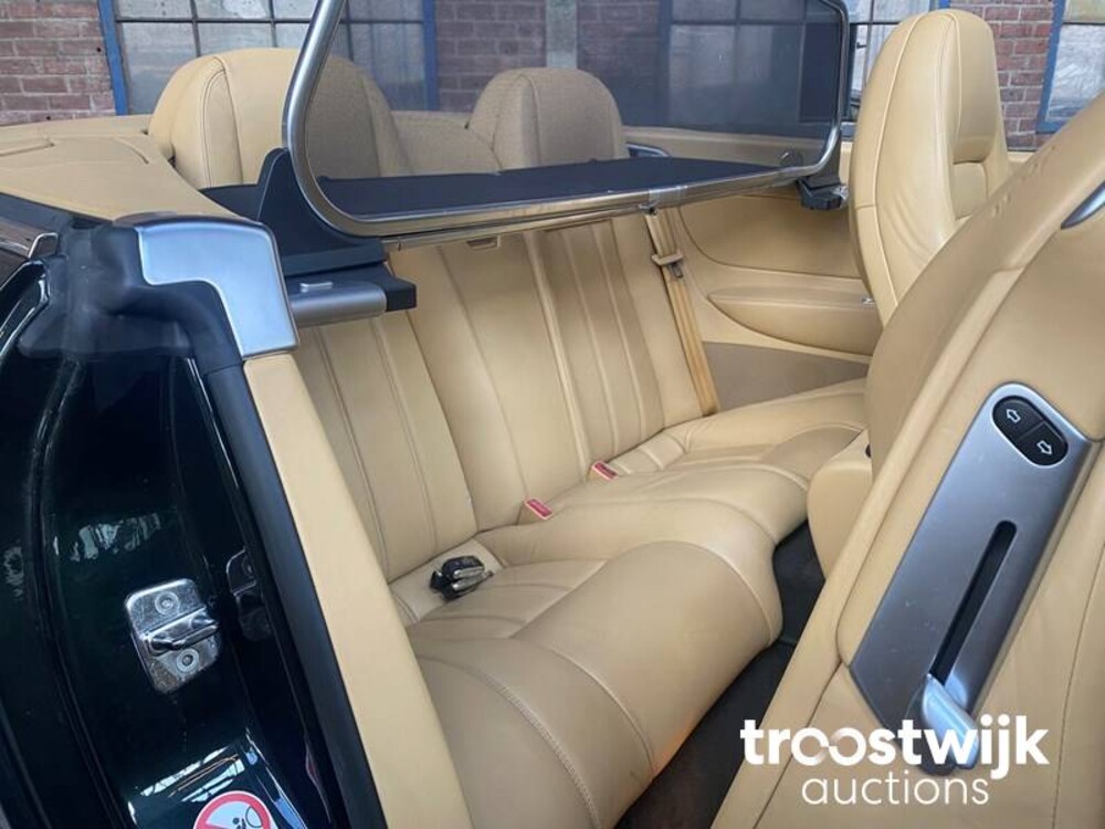 Bentley Continental GTC 6.0 W12 Cabriolet Facelift 560PS (British Racing Green) , 38-KFR-7