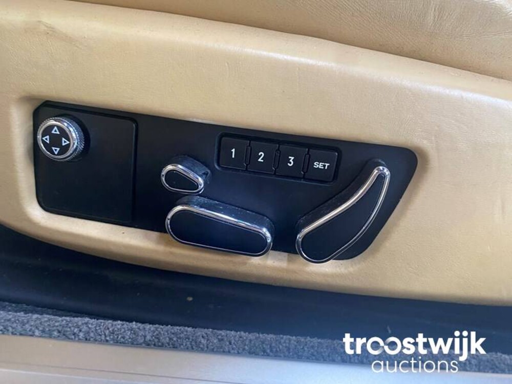 Bentley Continental GTC 6.0 W12 Cabriolet Facelift 560PS (British Racing Green) , 38-KFR-7