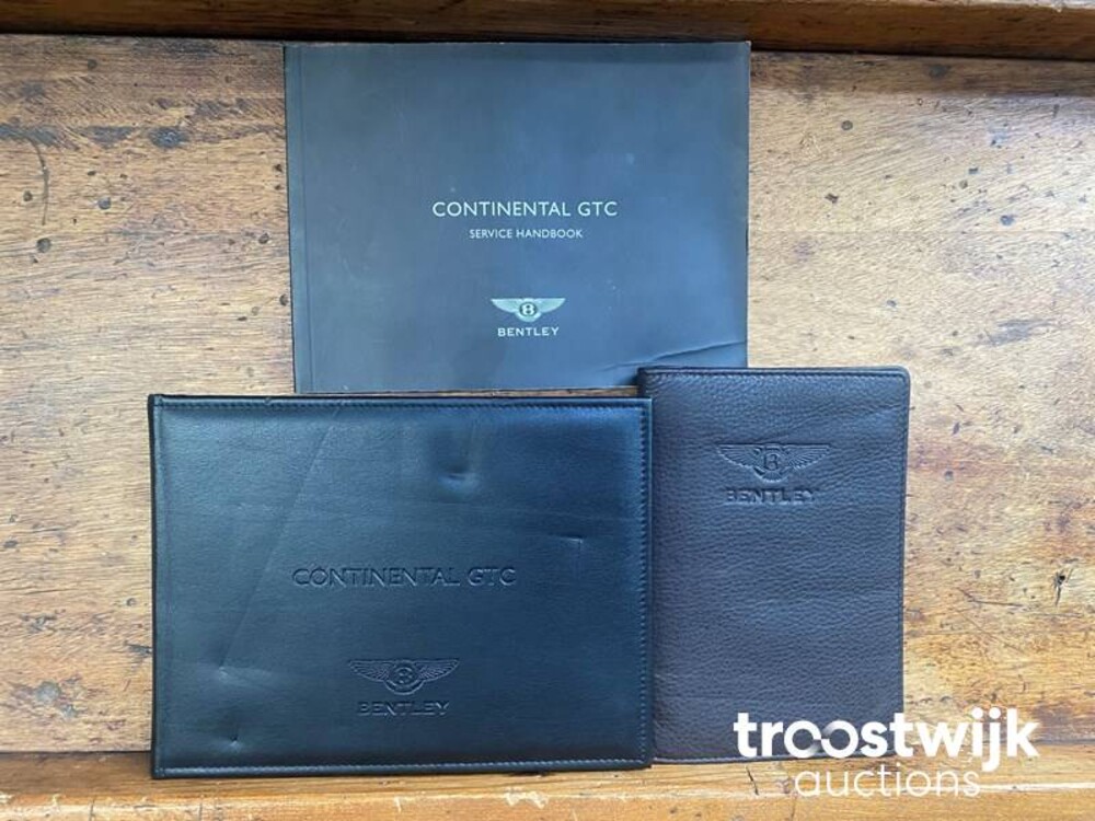 Bentley Continental GTC 6.0 W12 Cabriolet Facelift 560PS (British Racing Green) , 38-KFR-7