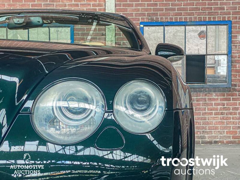 Bentley Continental GTC 6.0 W12 Cabriolet Facelift 560PS (British Racing Green) , 38-KFR-7