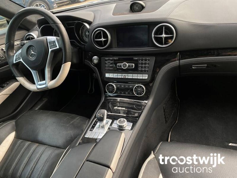 Mercedes-Benz SL500 AMG 449 PS 2015 SL-Klasse