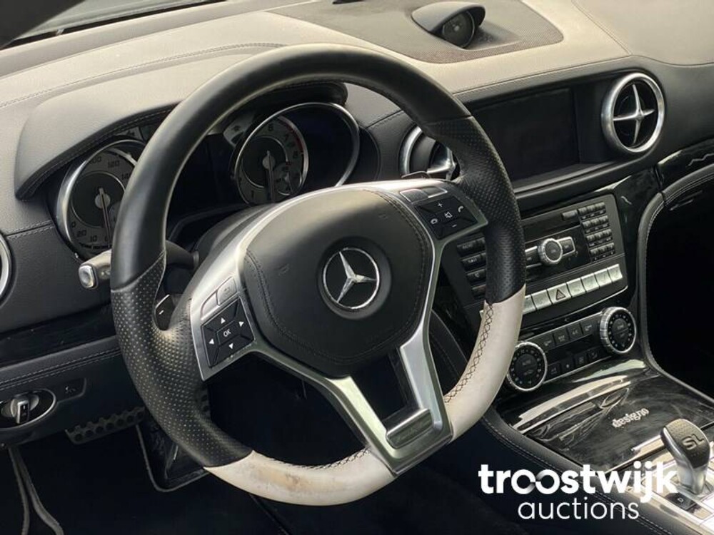 Mercedes-Benz SL500 AMG 449 PS 2015 SL-Klasse