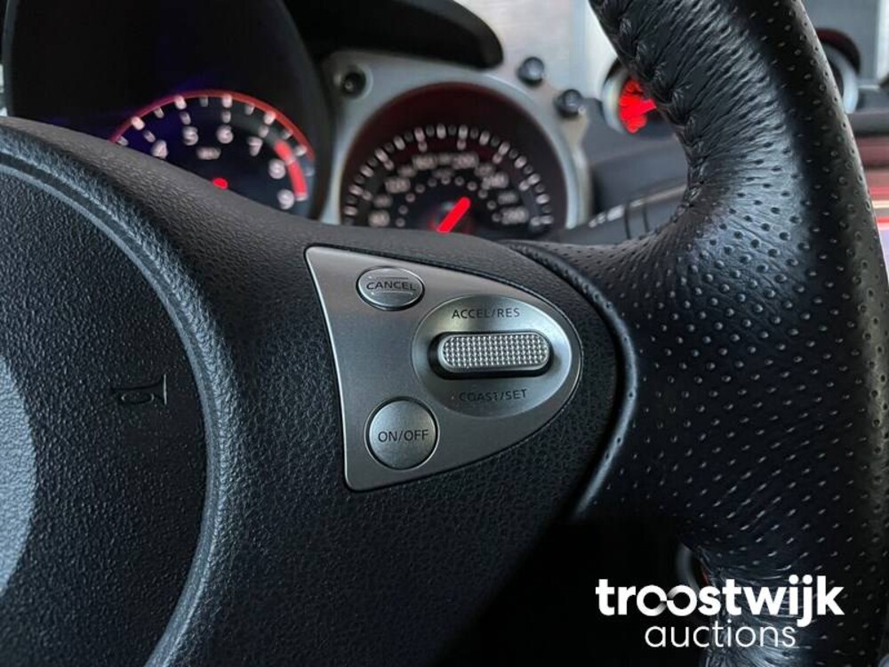 Nissan 370Z 3.7 V6 328hp 2017