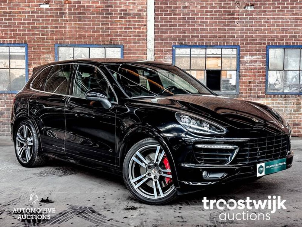 Porsche Cayenne Turbo 4.8 V8 500PS 2012