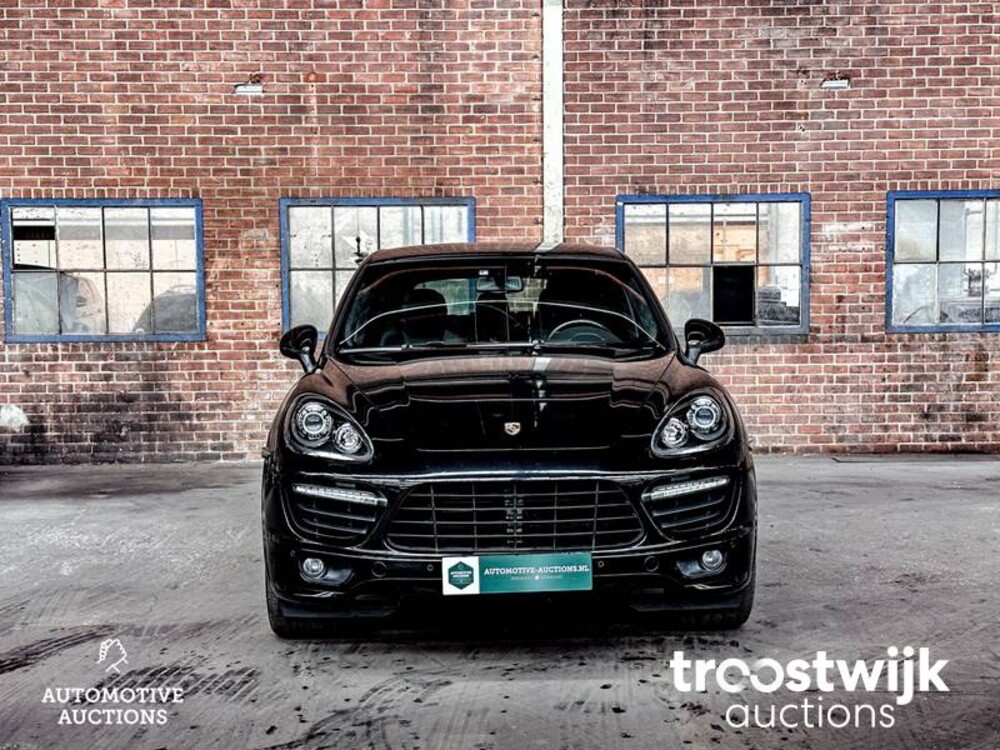 Porsche Cayenne Turbo 4.8 V8 500PS 2012