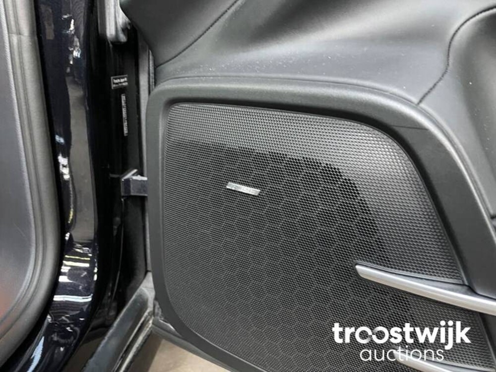 Porsche Cayenne Turbo 4.8 V8 500PS 2012