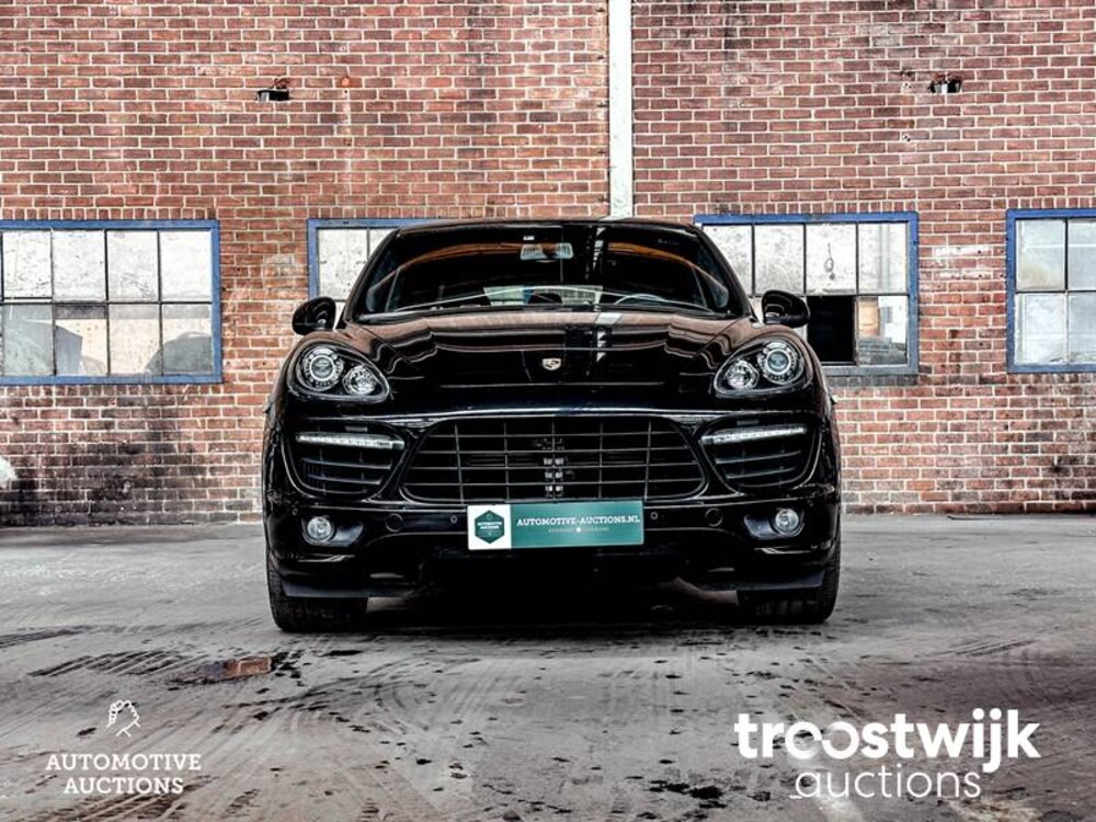 Porsche Cayenne Turbo 4.8 V8 500PS 2012