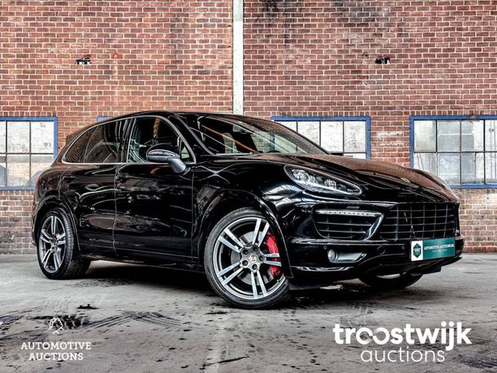 Porsche Cayenne Turbo 4.8 V8 500PS 2012