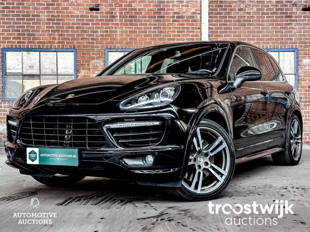 Porsche Cayenne Turbo 4.8 V8 500PS 2012
