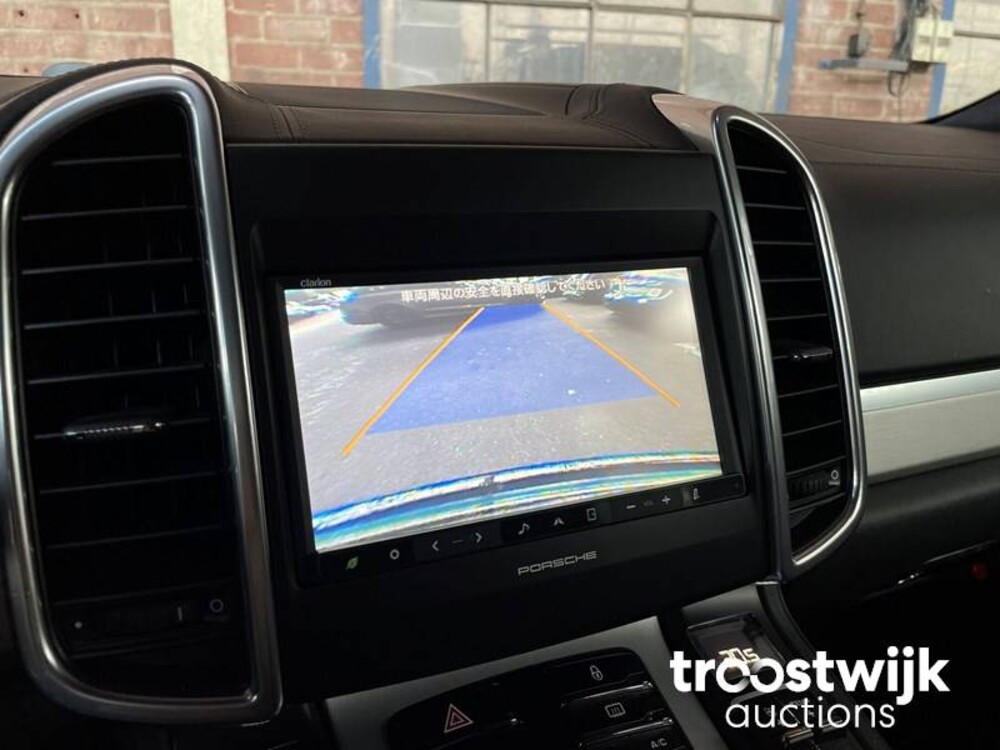 Porsche Cayenne Turbo 4.8 V8 500PS 2012