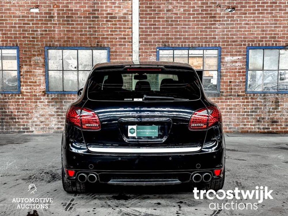 Porsche Cayenne Turbo 4.8 V8 500PS 2012