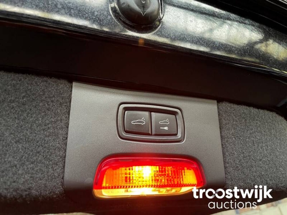 Porsche Cayenne Turbo 4.8 V8 500PS 2012