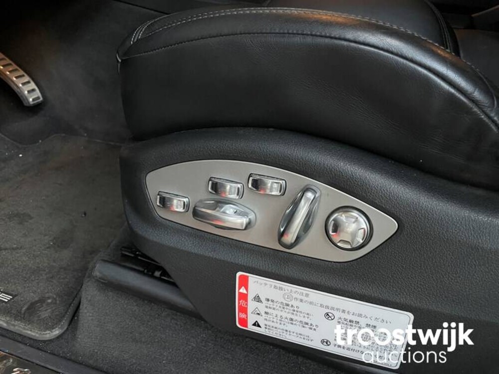 Porsche Cayenne Turbo 4.8 V8 500PS 2012