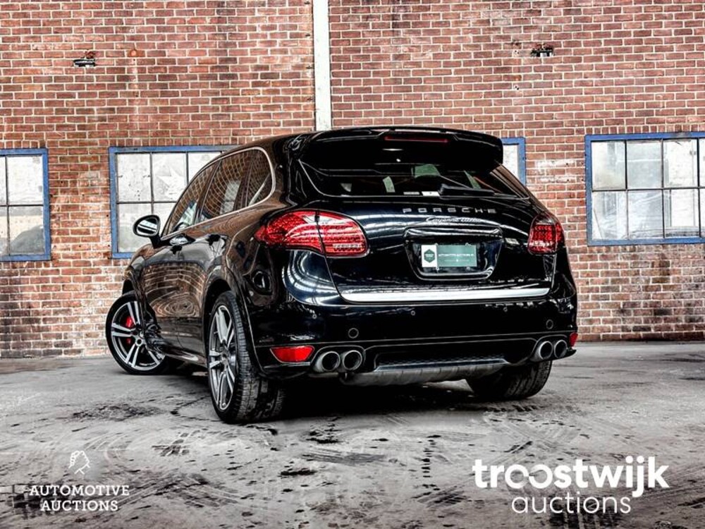Porsche Cayenne Turbo 4.8 V8 500PS 2012