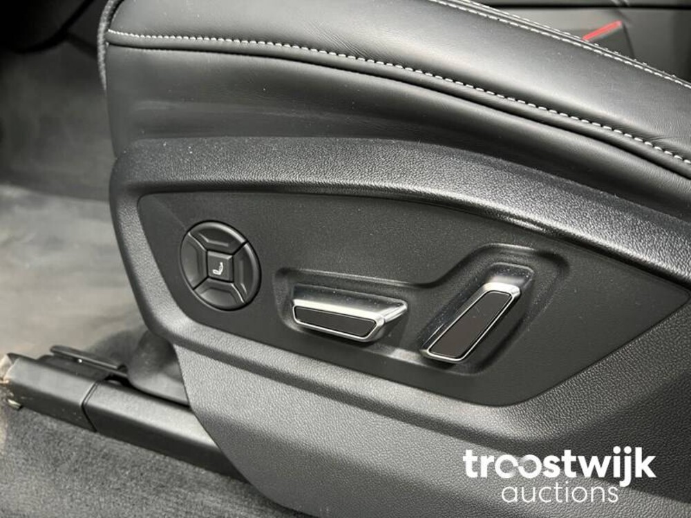 Audi Q8 60 TFSIe S-Line 3.0 Quattro  467 PS 2022, T-001-HD