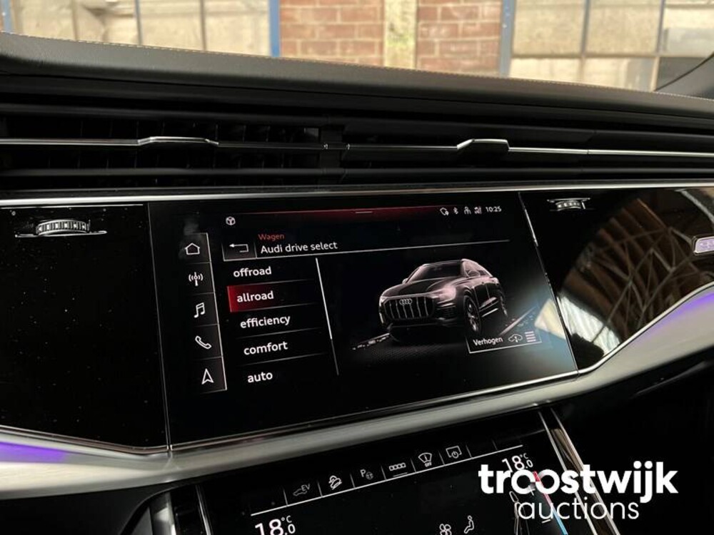 Audi Q8 60 TFSIe S-Line 3.0 Quattro  467 PS 2022, T-001-HD