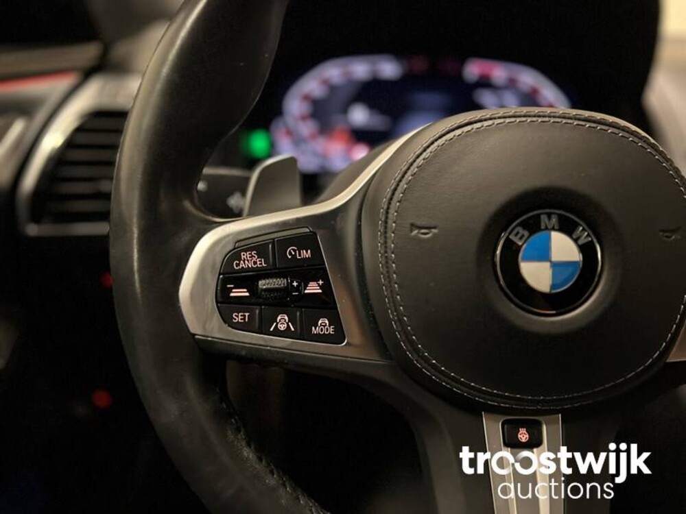 BMW M850i xDrive 4.4 V8 High Executive CARBON 530pk 2019 -Orig. NL- 8-serie, XG-859-N