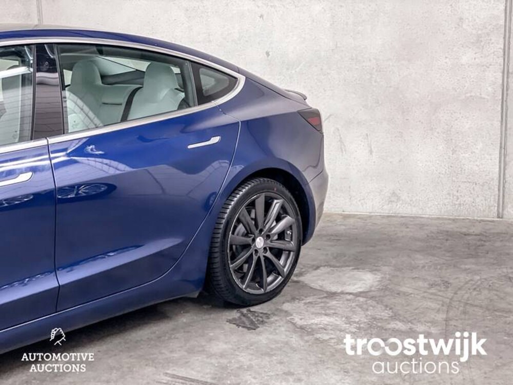 Tesla Model 3 LONG RANGE Dual Motor AWD 351pk 2019 -Orig. NL-, ZL-048-B