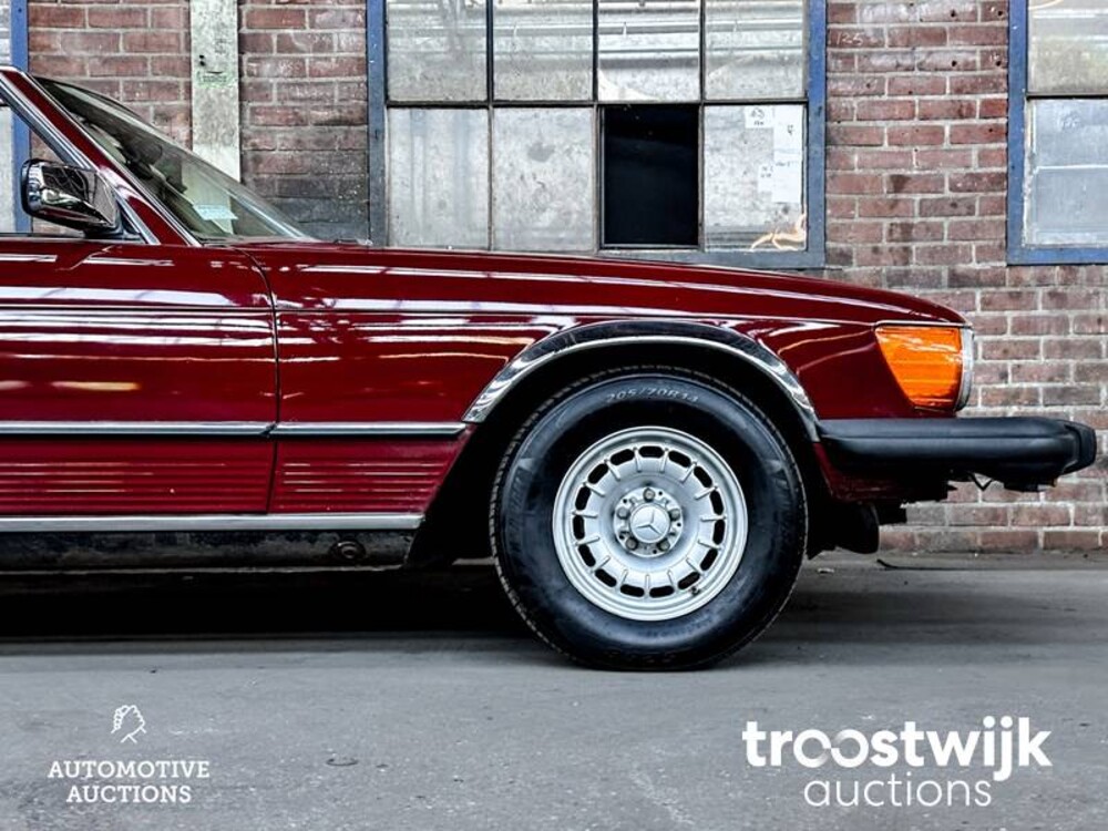 Mercedes-Benz 450SL Roadster 218pk 1977 SL-Klasse, 30-YD-72