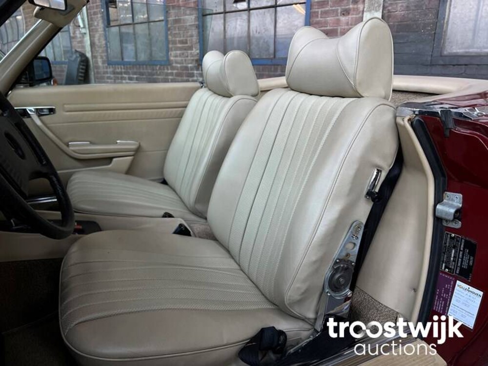 Mercedes-Benz 450SL Roadster 218pk 1977 SL-Klasse, 30-YD-72
