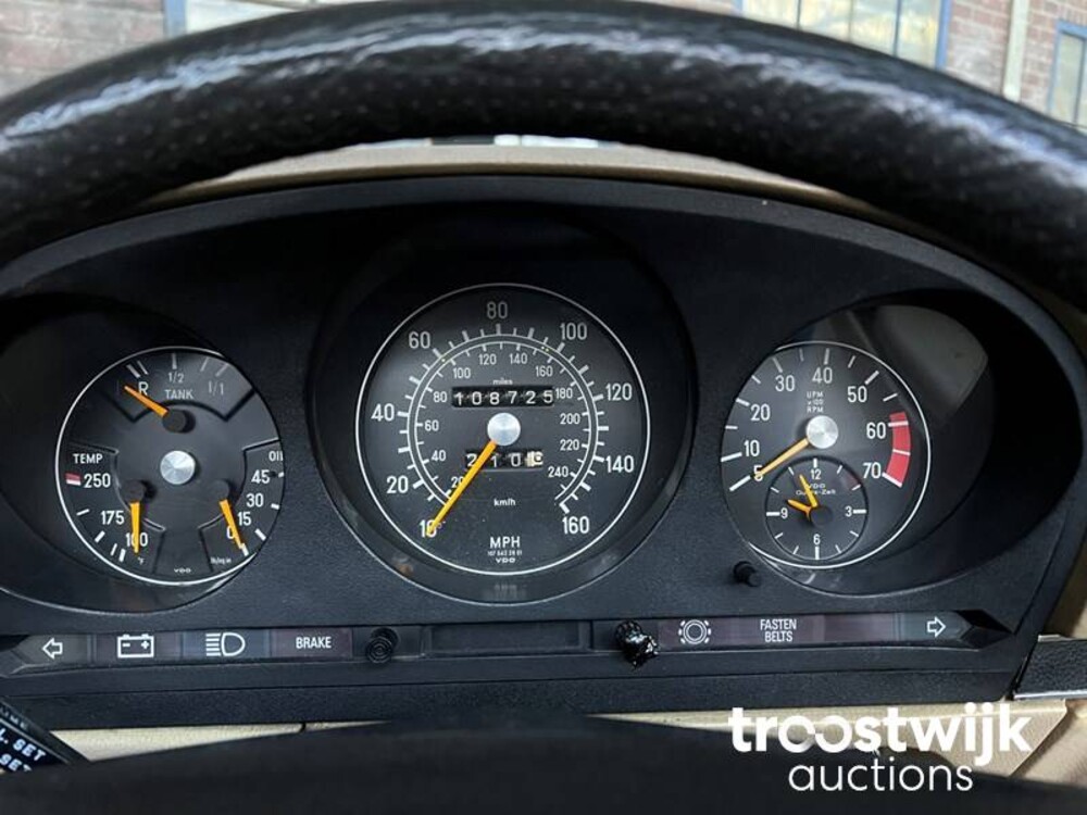 Mercedes-Benz 450SL Roadster 218pk 1977 SL-Klasse, 30-YD-72