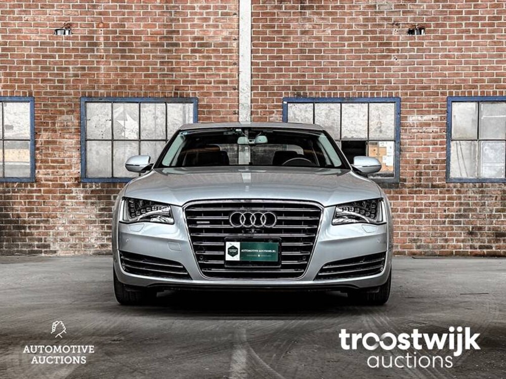 Audi A8 Lang 4.0 TFSI V8 435PS 2013
