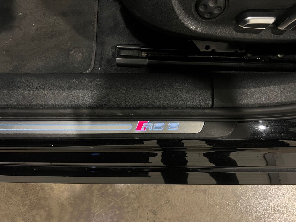 Audi RS6 4.0 TFSI V8 Quattro -MILLTEK- 560PS 2013 -CARBON-, 2-SKH-19