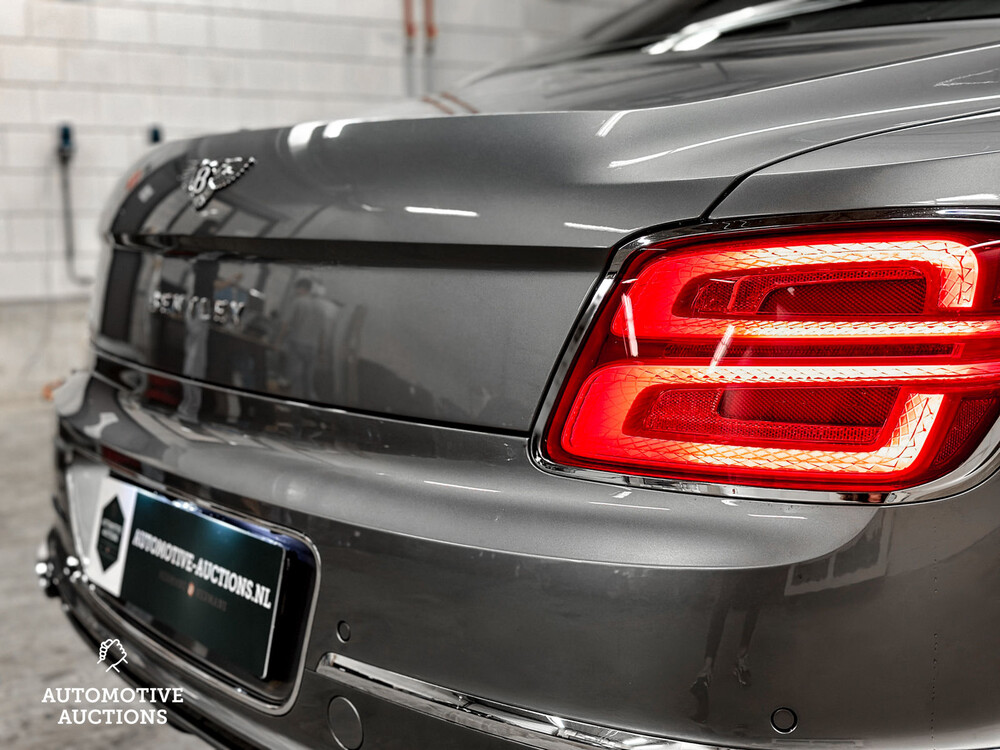 Bentley Flying Spur 6.0 W12 S Erstausgabe 635PS 2020 -Orig. NL-