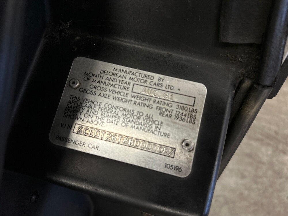 DeLorean DMC-12 2.8 V6 130PS 1981