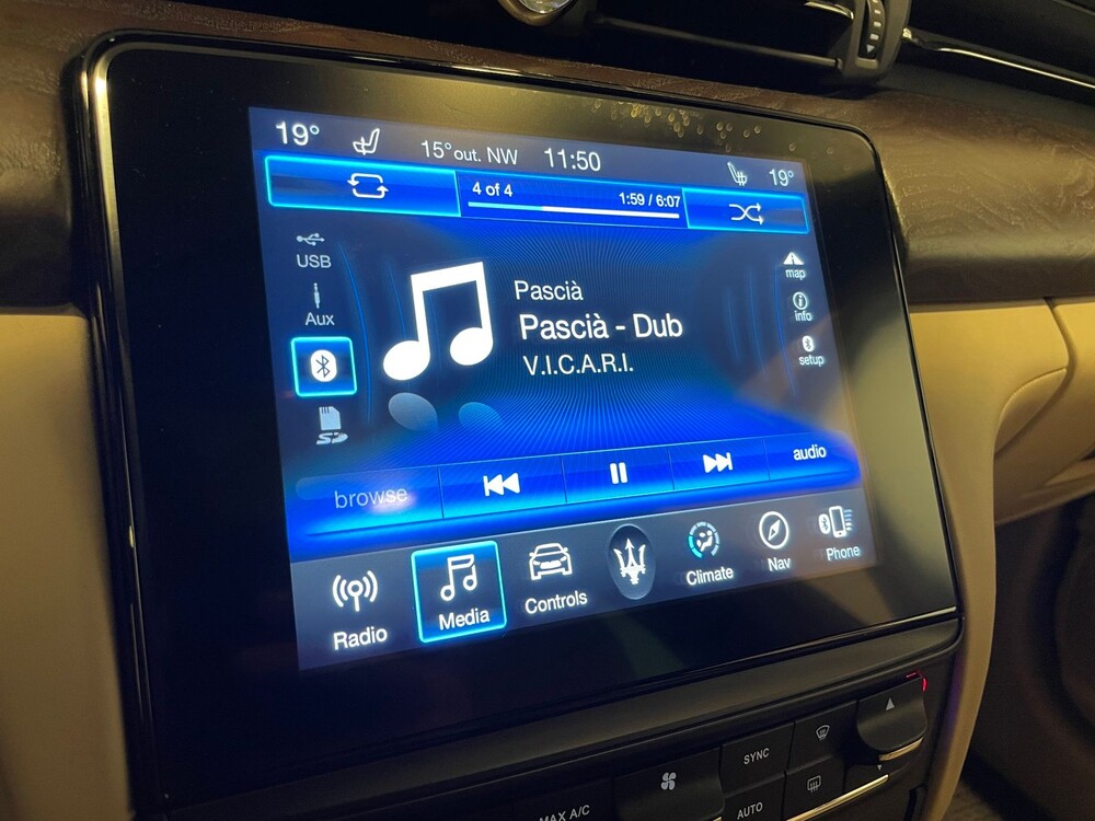 Maserati Quattroporte GranLusso 3.0 D NEUES MODELL 275PS 2017, H-942-XN