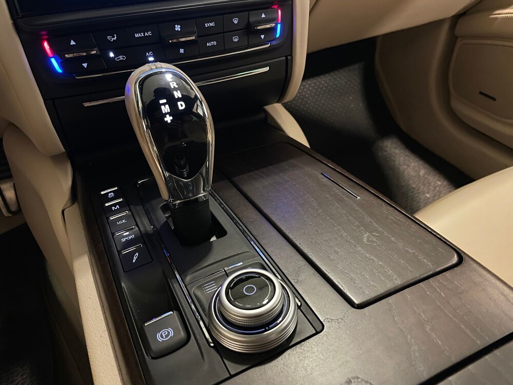 Maserati Quattroporte GranLusso 3.0 D NEUES MODELL 275PS 2017, H-942-XN