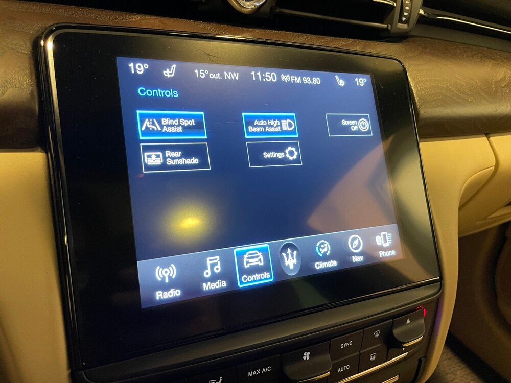 Maserati Quattroporte GranLusso 3.0 D NEUES MODELL 275PS 2017, H-942-XN