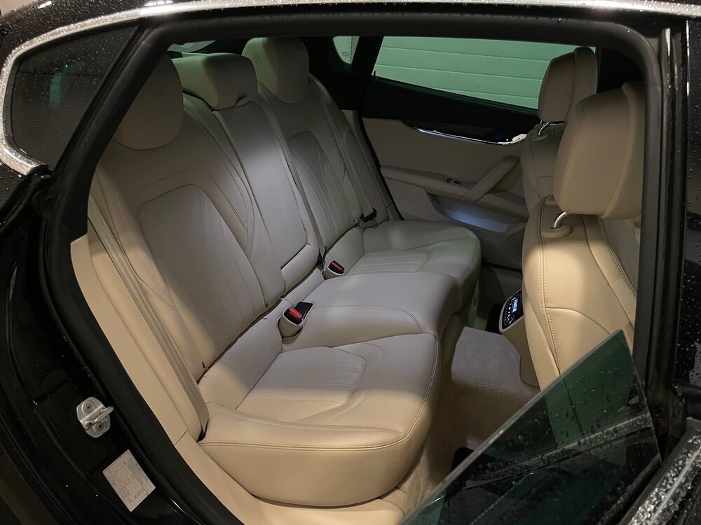 Maserati Quattroporte GranLusso 3.0 D NEUES MODELL 275PS 2017, H-942-XN