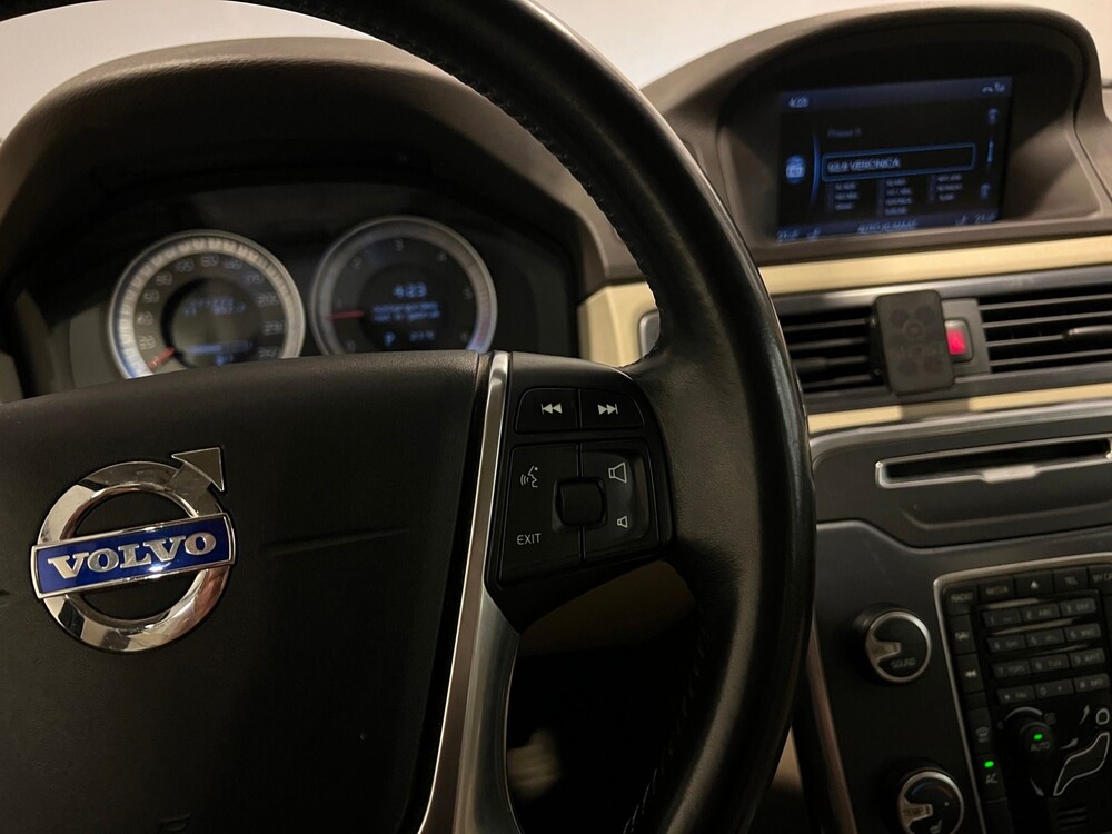 Volvo XC70 D5 Ocean Race 215PS 2011 -Orig. NL-, 87-SHD-3