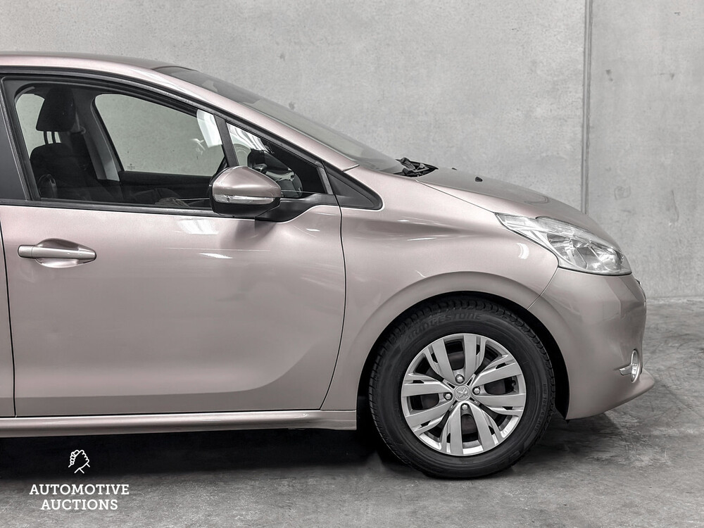Peugeot 208 VTi Envy 82PS 2013 -Orig. NL-, 22-ZPT-8
