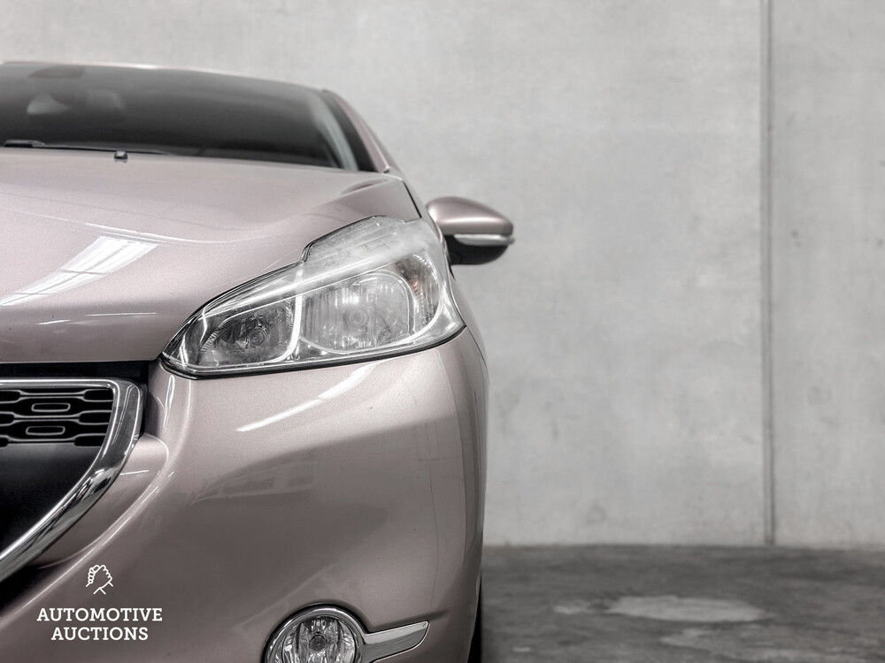Peugeot 208 VTi Envy 82PS 2013 -Orig. NL-, 22-ZPT-8