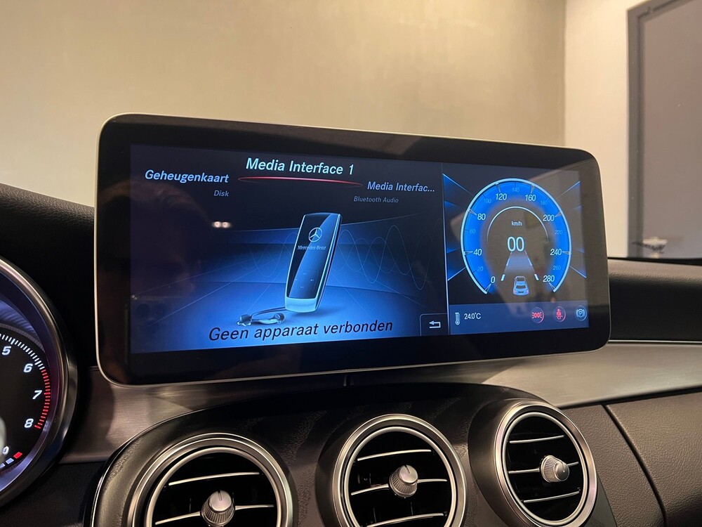 Mercedes-Benz C200 AMG Premium 184PS 2018, ZT-366-V