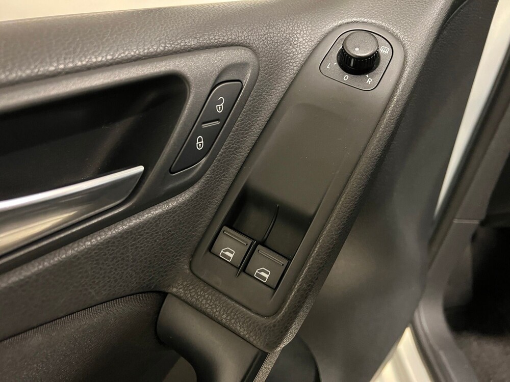 Volkswagen Golf 1.4 TSI Trendline 122PS 2009 - Blossom: NL-, 17-HZR-7