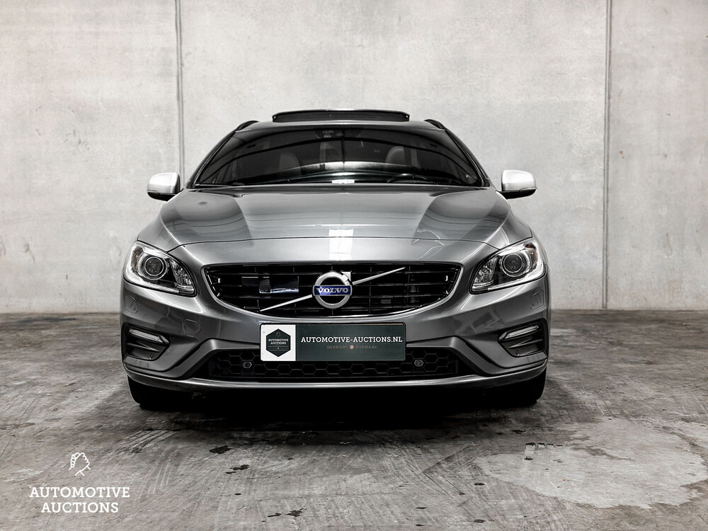 Volvo V60 2.0 D3 R-Design 150PS 2016, XR-726-J
