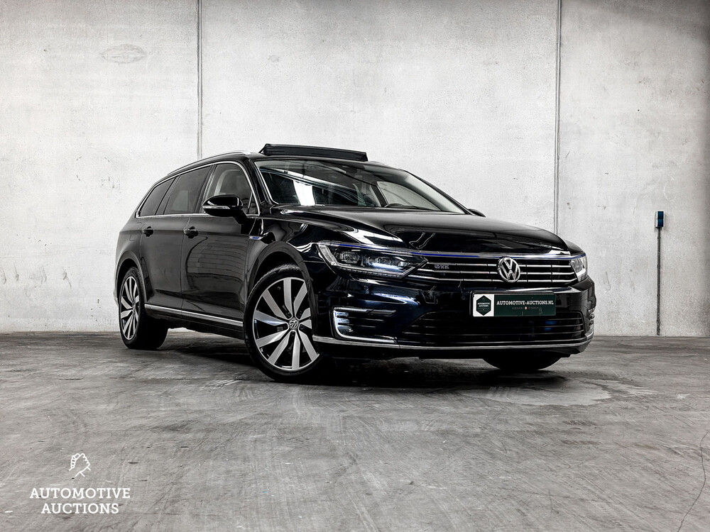 Volkswagen Passat Variant GTE 1.4 TSI Highline 218PS 2016, XG-966-V
