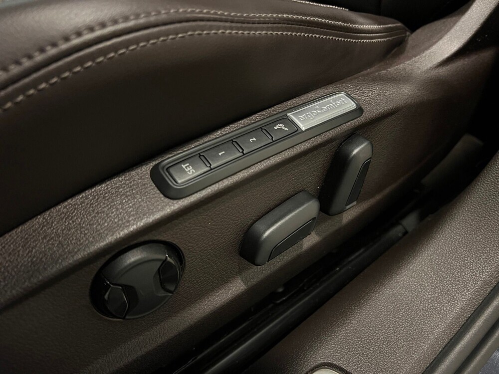 Volkswagen Passat Variant GTE 1.4 TSI Highline 218PS 2016, XG-966-V