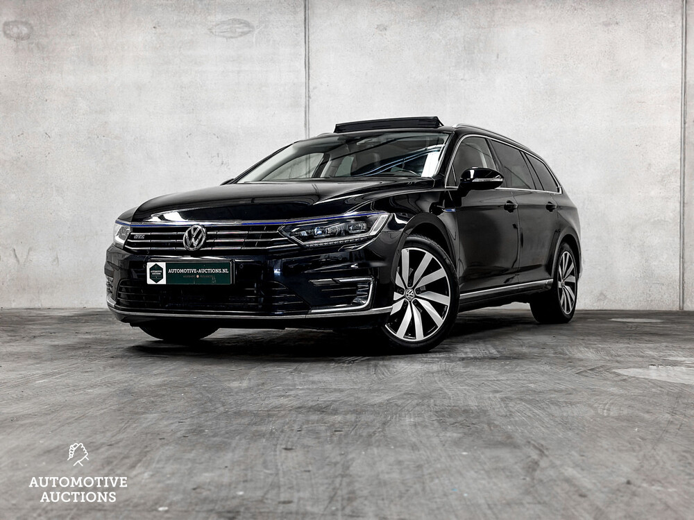 Volkswagen Passat Variant GTE 1.4 TSI Highline 218PS 2016, XG-966-V