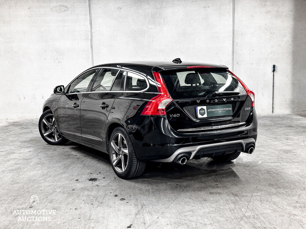 Volvo V60 R-Design 2.4 D6 Twin Engine 220PS 2015 -Orig. EN-, GJ-646-L
