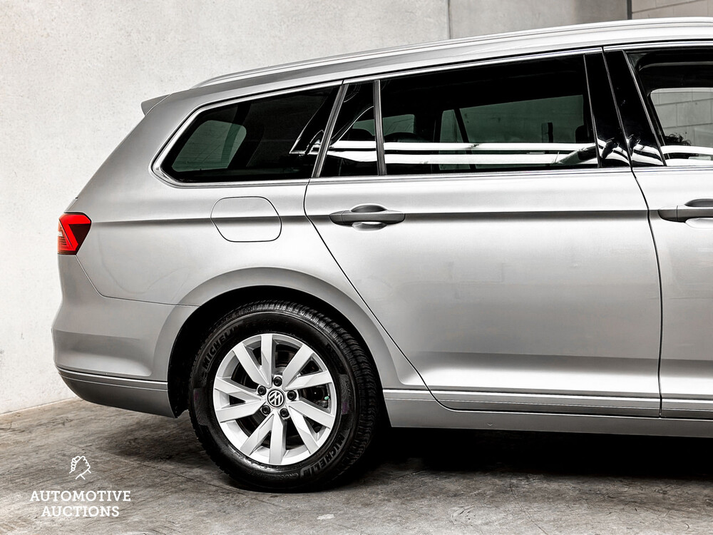 Volkswagen Passat Variant 1.6 TDI DSG Comfortline Business 120PS 2018 -Orig. EN-, RN-337-T